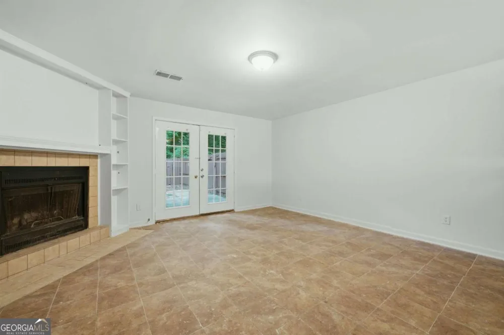 667 Hunting Creek LN SE Conyers, GA 30013