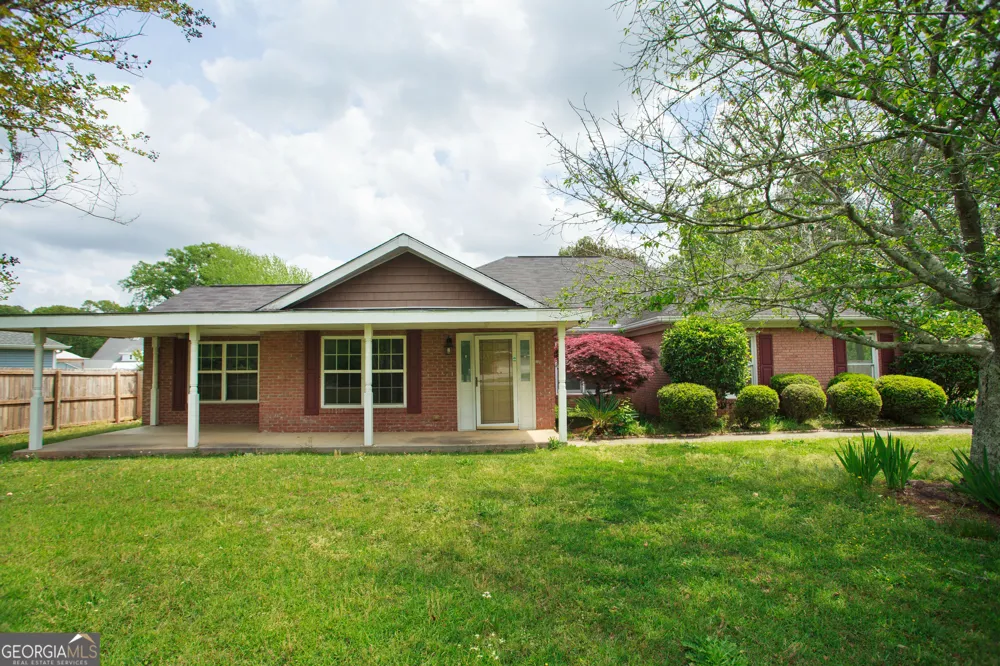 201 Willowgate DR Bonaire, GA 31005