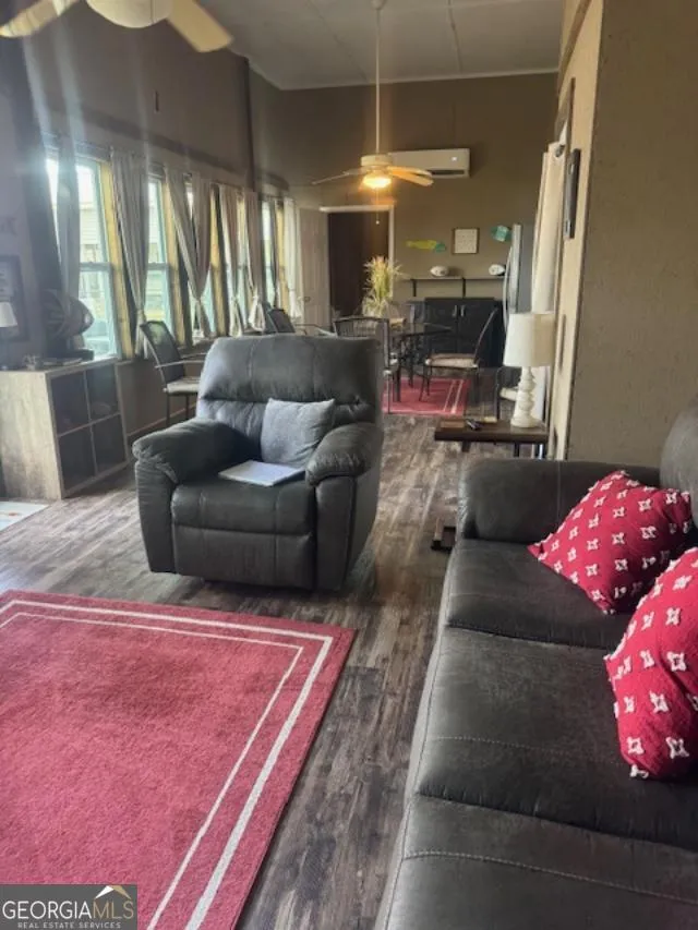 100 Sunset DR Centre, AL 35960