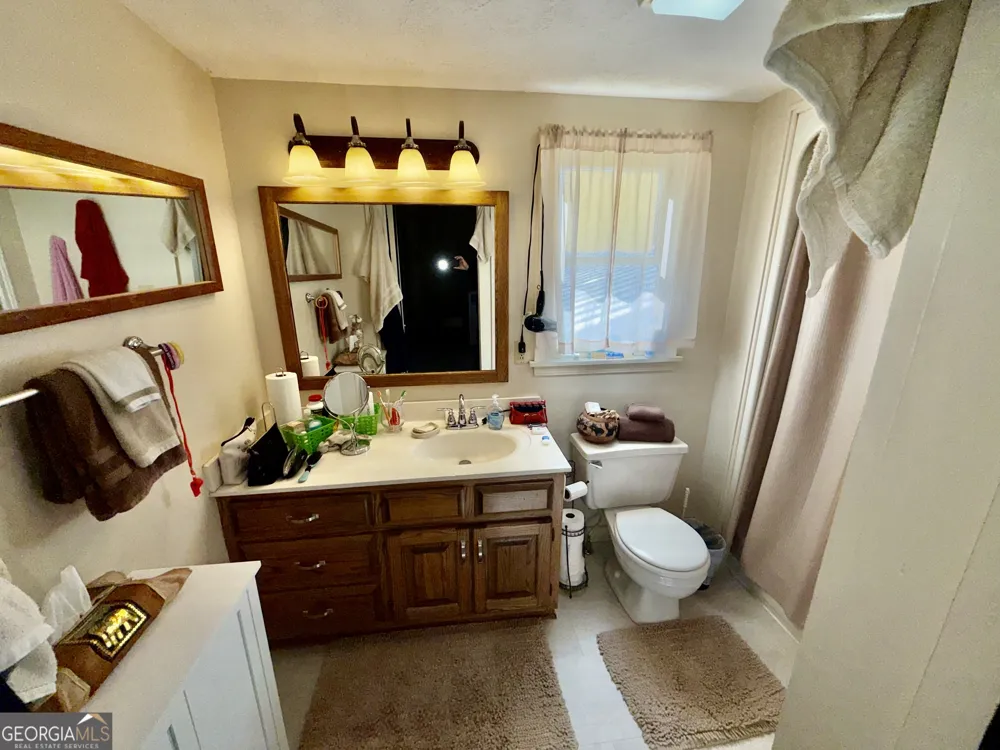222 Church ST Elberton, GA 30635