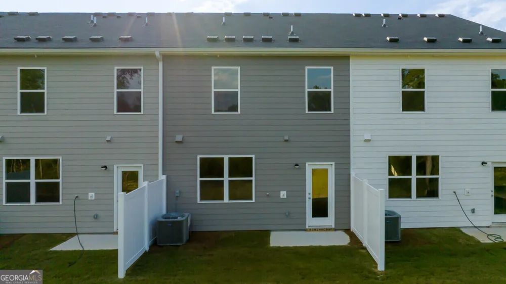 212 Kenmore CIR Perry, GA 31069