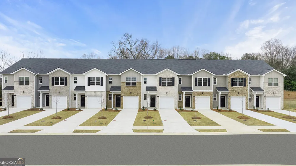 208 Kenmore CIR Perry, GA 31069