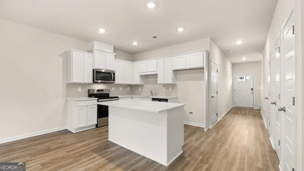 208 Kenmore CIR Perry, GA 31069