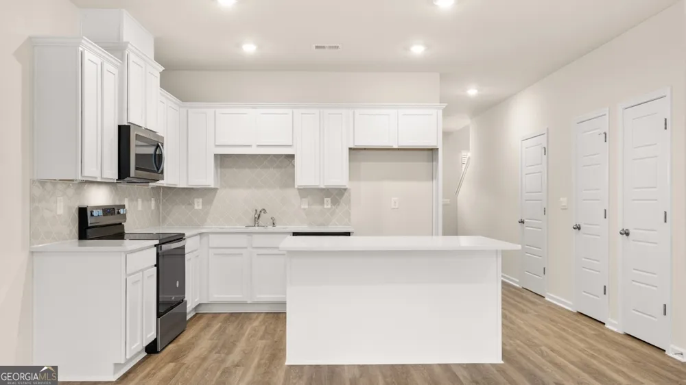 208 Kenmore CIR Perry, GA 31069