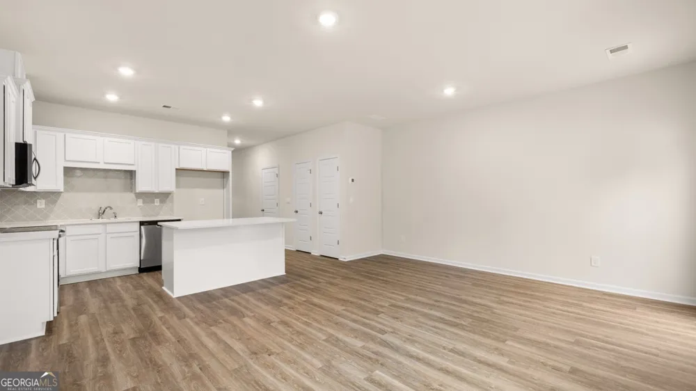 208 Kenmore CIR Perry, GA 31069