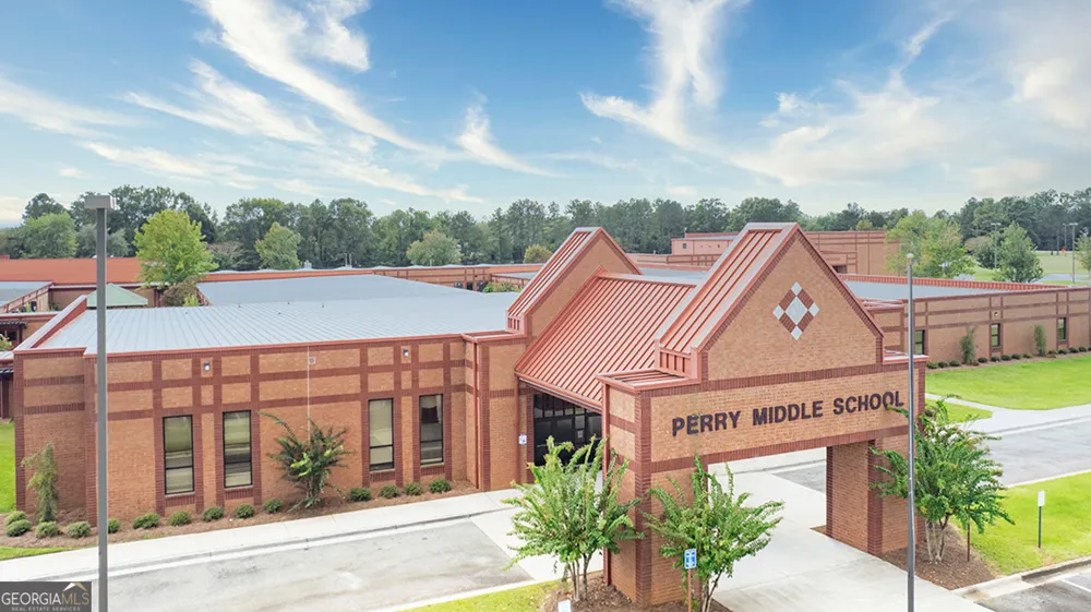 208 Kenmore CIR Perry, GA 31069