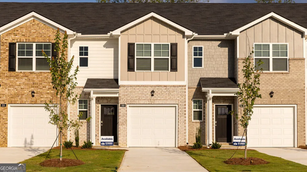 208 Kenmore CIR Perry, GA 31069