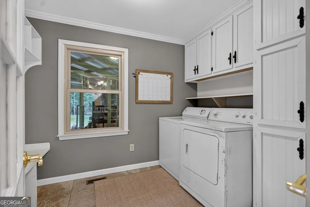 697 John Lovelace RD LaGrange, GA 30241