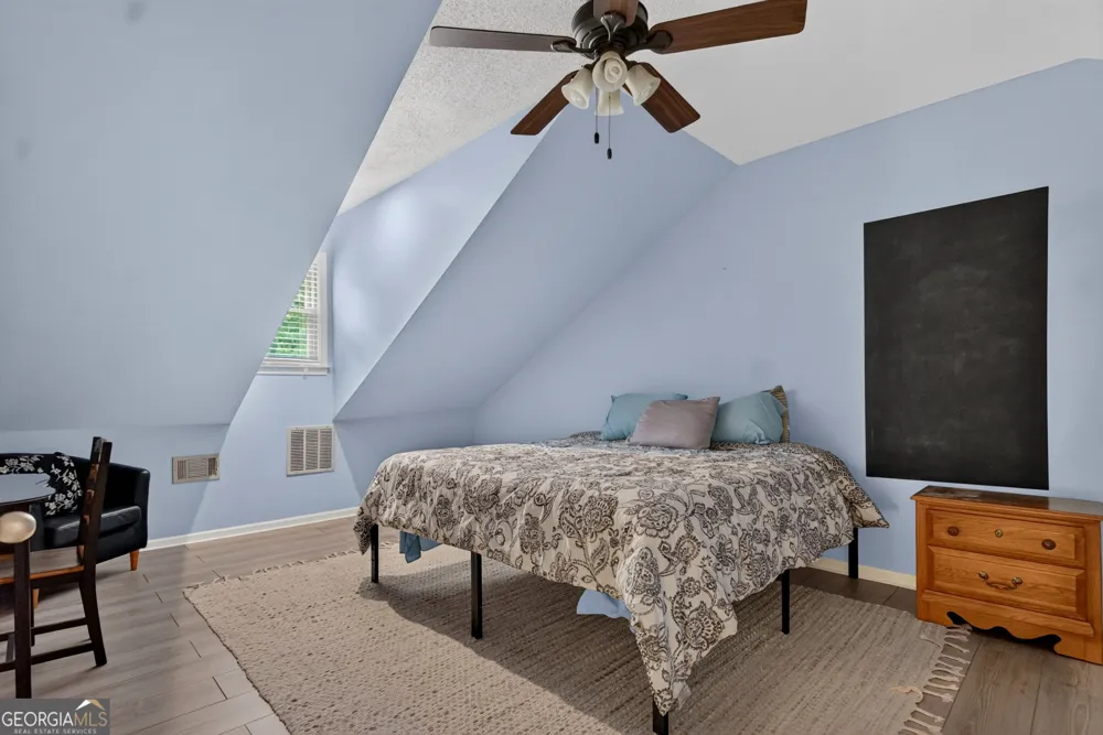 697 John Lovelace RD LaGrange, GA 30241