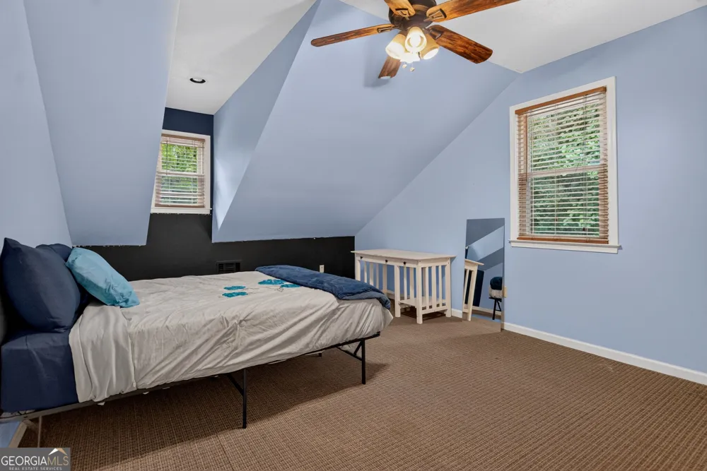 697 John Lovelace RD LaGrange, GA 30241