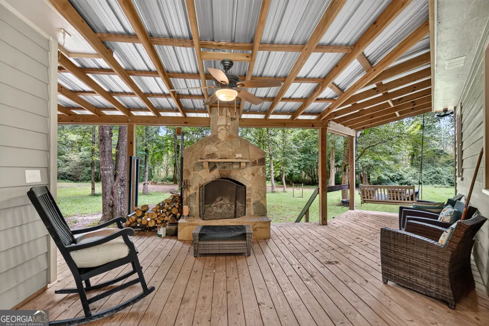 697 John Lovelace RD LaGrange, GA 30241