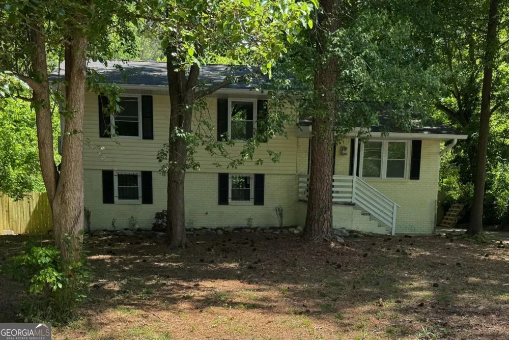 6632 Stark CT Riverdale, GA 30274