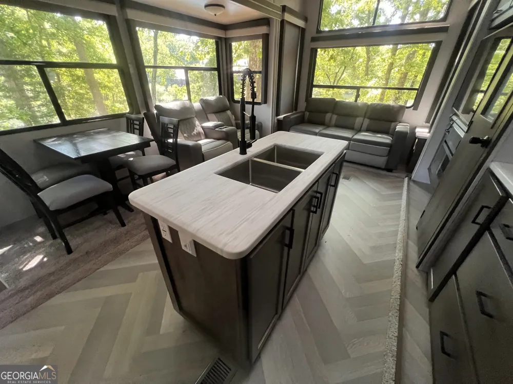 91 Magnificent WAY Cleveland, GA 30528