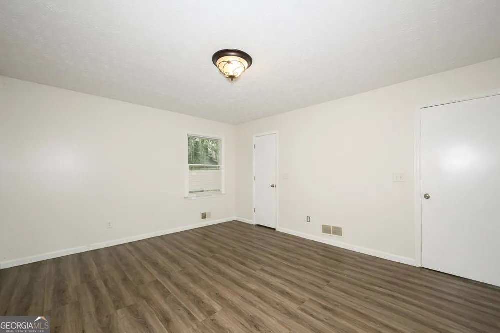 2100 Whitebluff WAY NE Buford, GA 30519