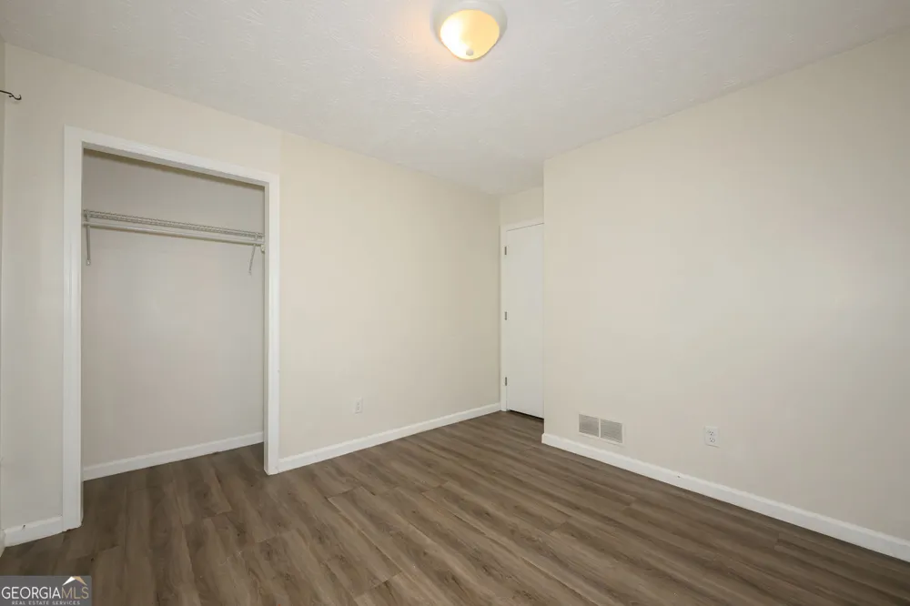 2100 Whitebluff WAY NE Buford, GA 30519