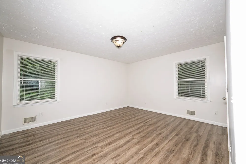 2100 Whitebluff WAY NE Buford, GA 30519