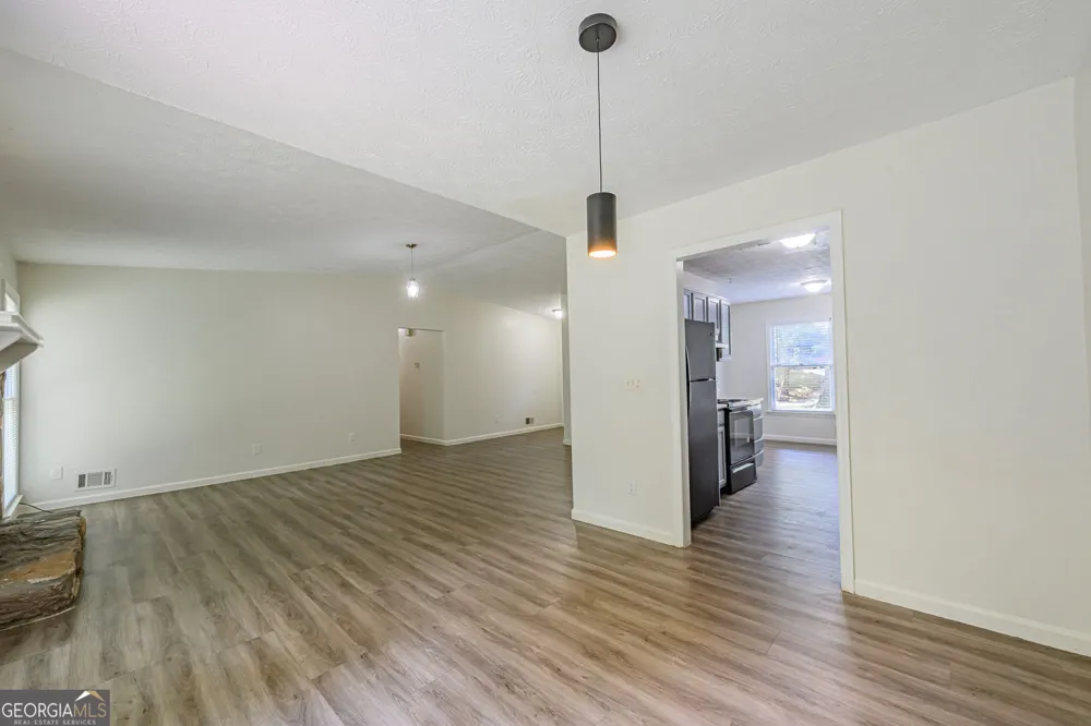 2100 Whitebluff WAY NE Buford, GA 30519
