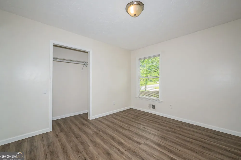 2100 Whitebluff WAY NE Buford, GA 30519