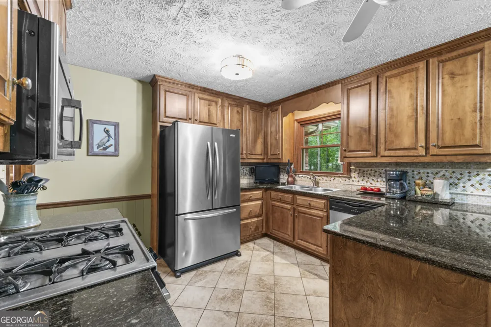 1761 Robinhood RD Watkinsville, GA 30677