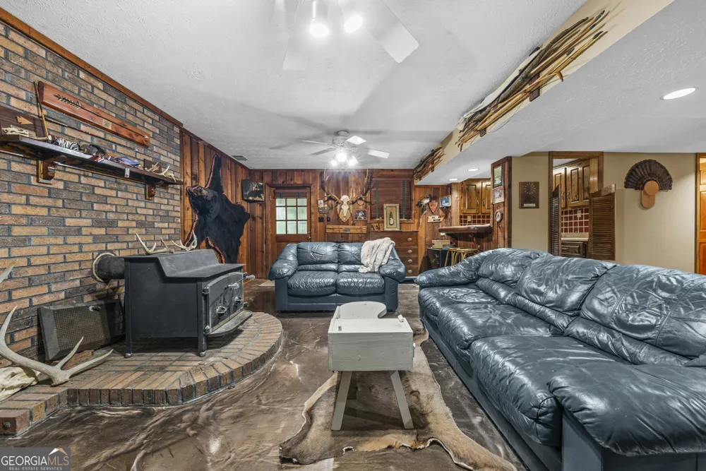 1761 Robinhood RD Watkinsville, GA 30677