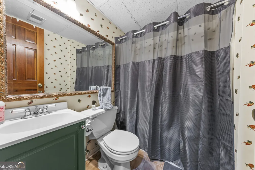 1761 Robinhood RD Watkinsville, GA 30677