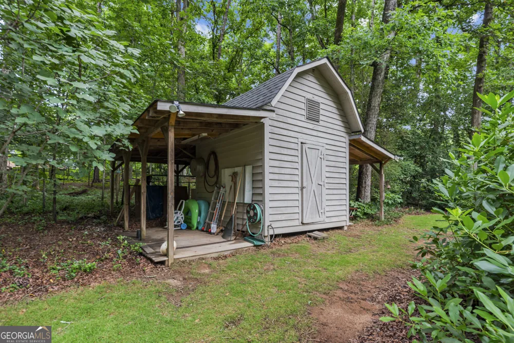 1761 Robinhood RD Watkinsville, GA 30677