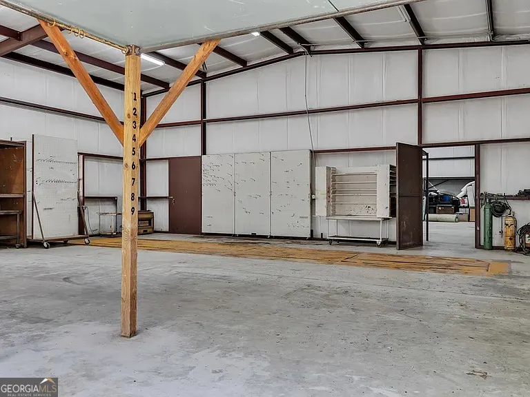 6501 Harley TRL Blackshear, GA 31516