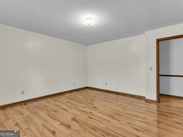 6501 Harley TRL Blackshear, GA 31516