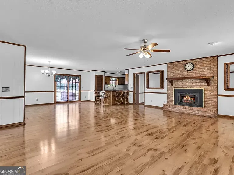 6501 Harley TRL Blackshear, GA 31516