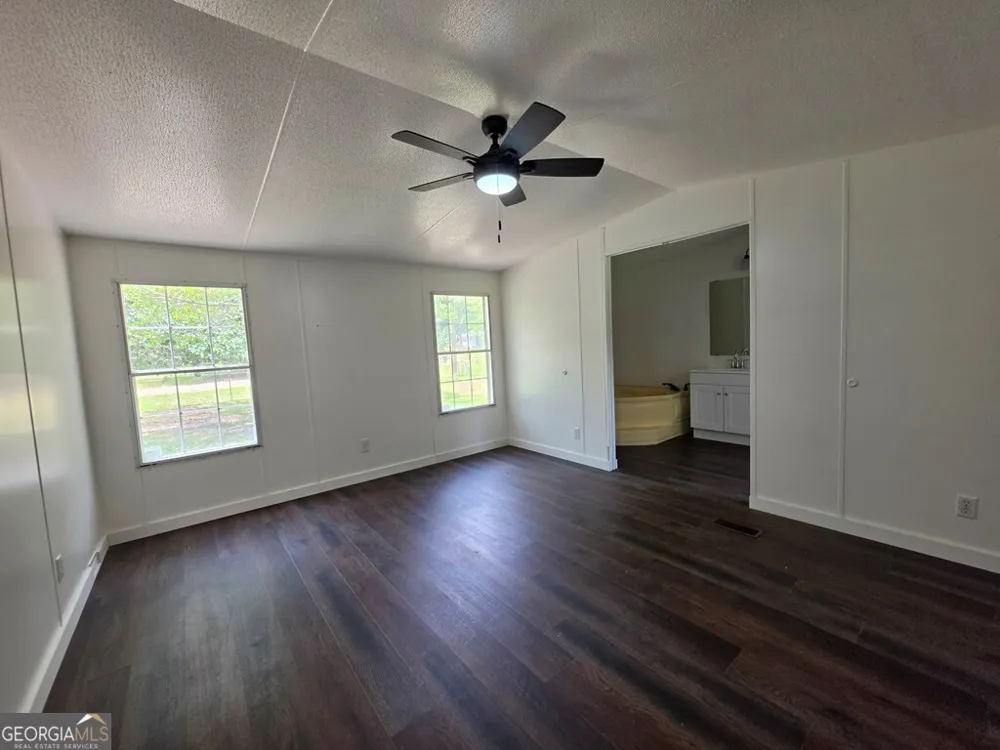 3889 Jacobs DR Blackshear, GA 31516