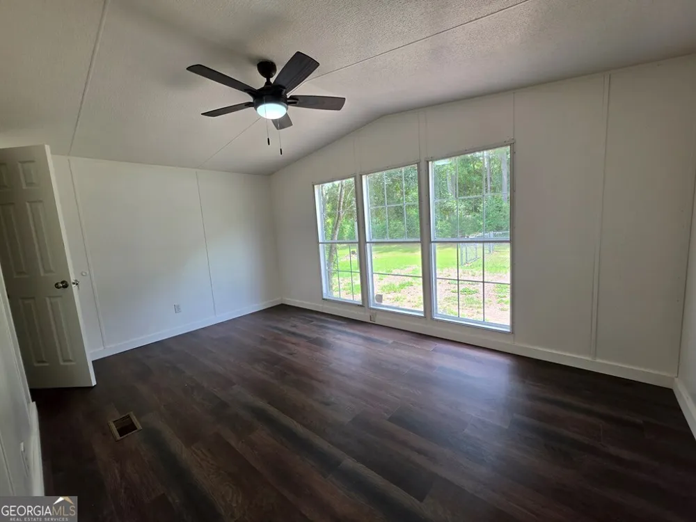 3889 Jacobs DR Blackshear, GA 31516