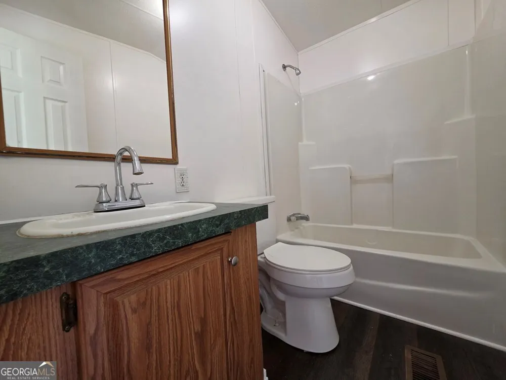 3889 Jacobs DR Blackshear, GA 31516