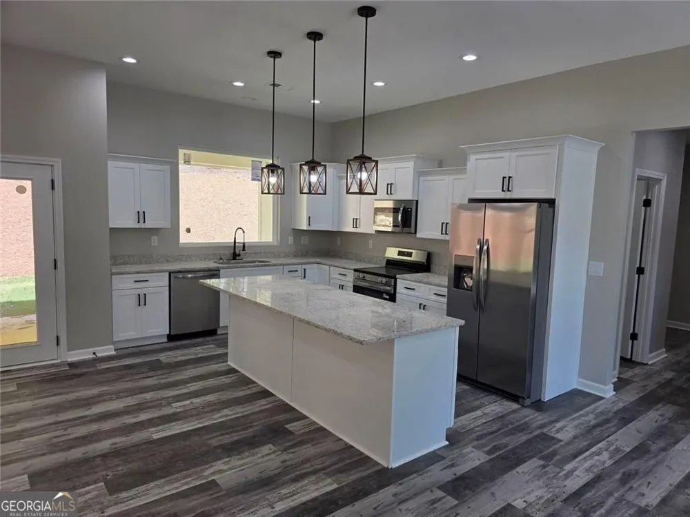 352 Oak TRCE W Jasper, GA 30143
