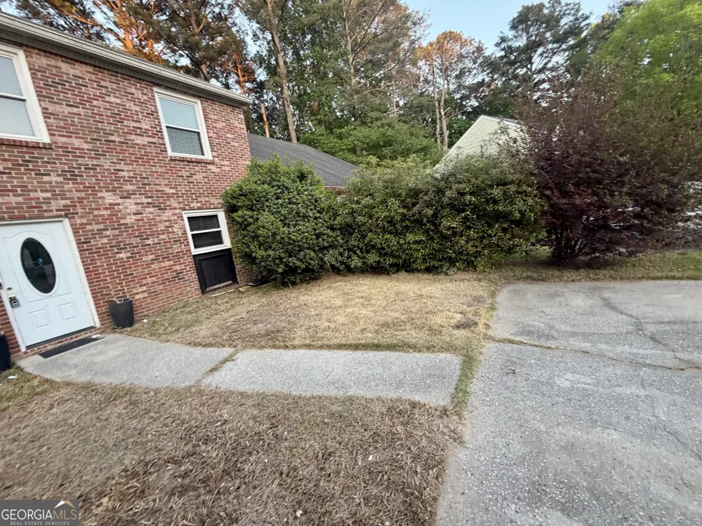 397 Patrick Henry CT Riverdale, GA 30274