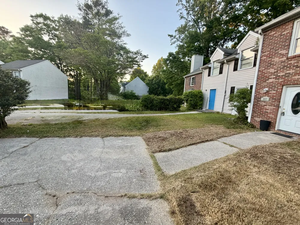 397 Patrick Henry CT Riverdale, GA 30274