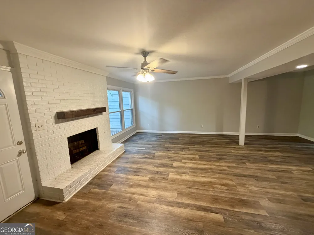397 Patrick Henry CT Riverdale, GA 30274