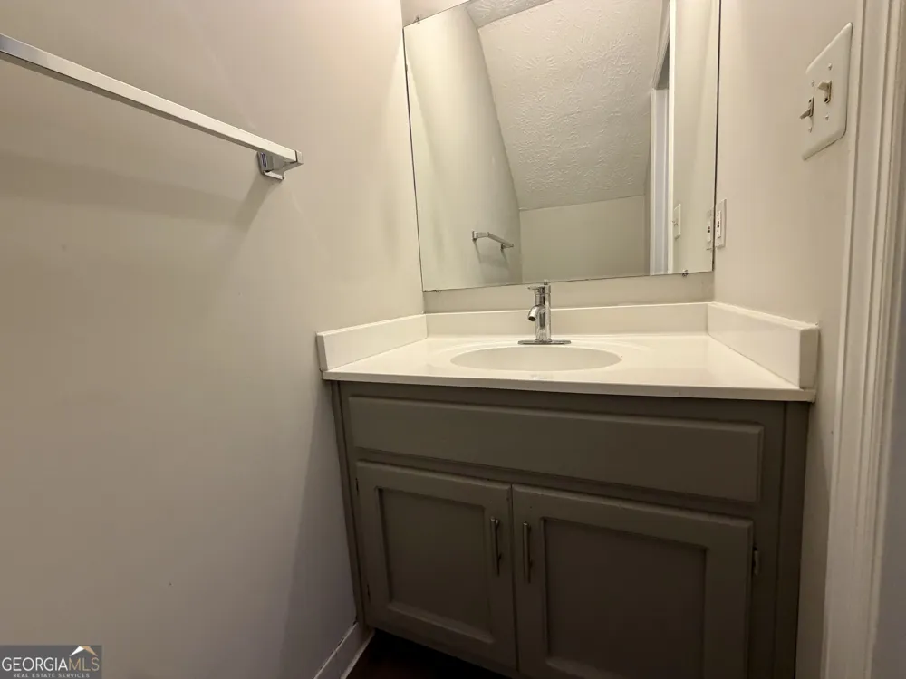 397 Patrick Henry CT Riverdale, GA 30274