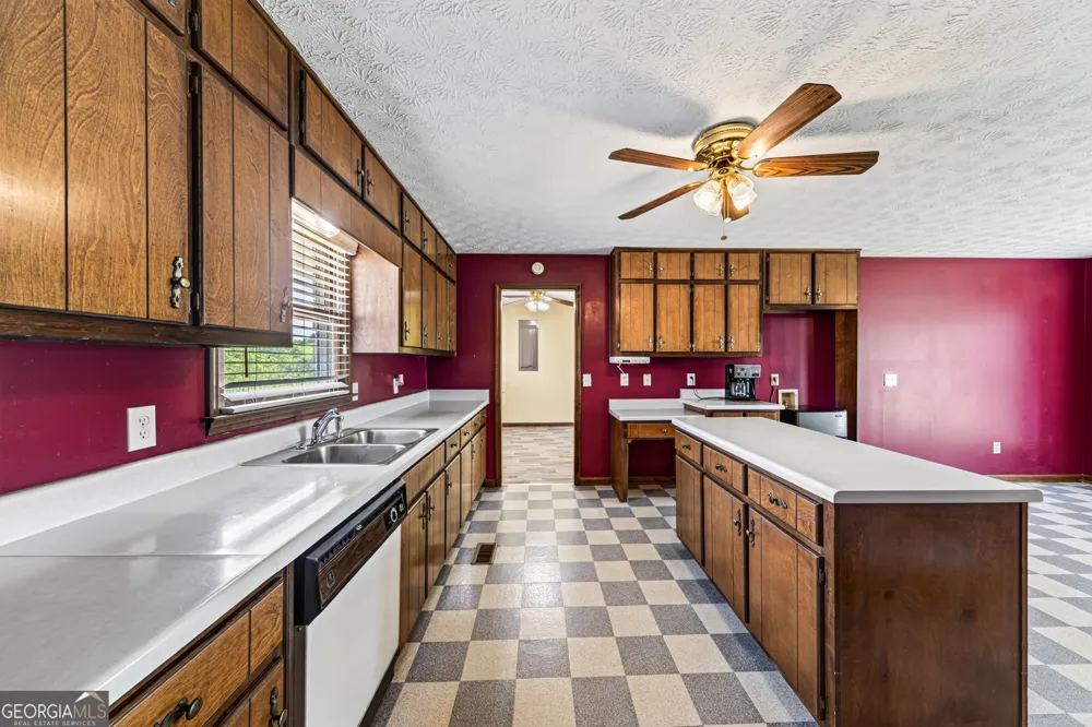 114 Marlow RD Maysville, GA 30558