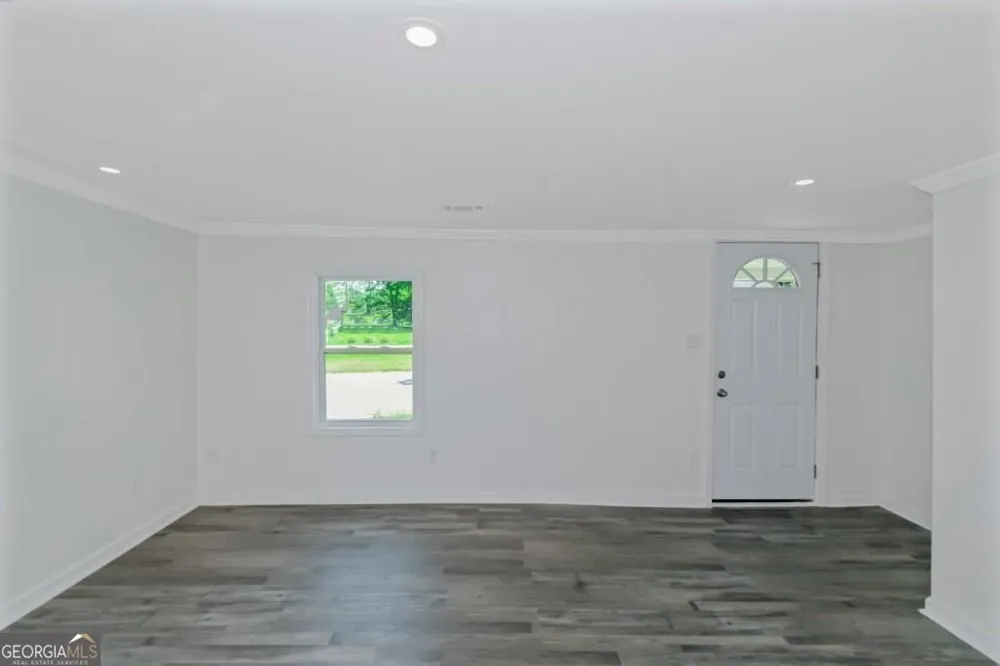 204 Mill ST Barnesville, GA 30204