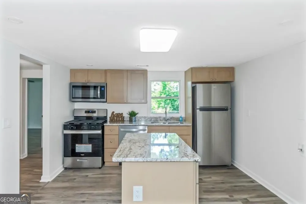 204 Mill ST Barnesville, GA 30204
