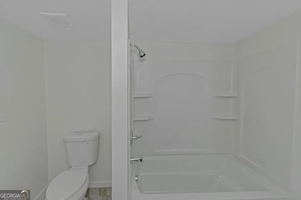 204 Mill ST Barnesville, GA 30204