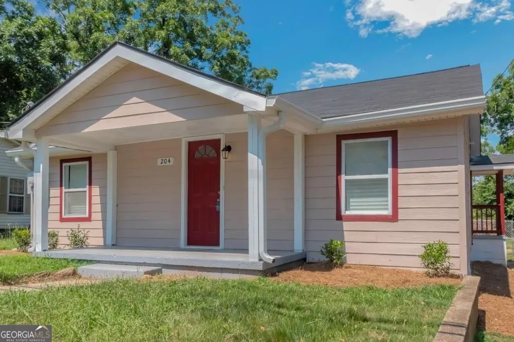 204 Mill ST Barnesville, GA 30204