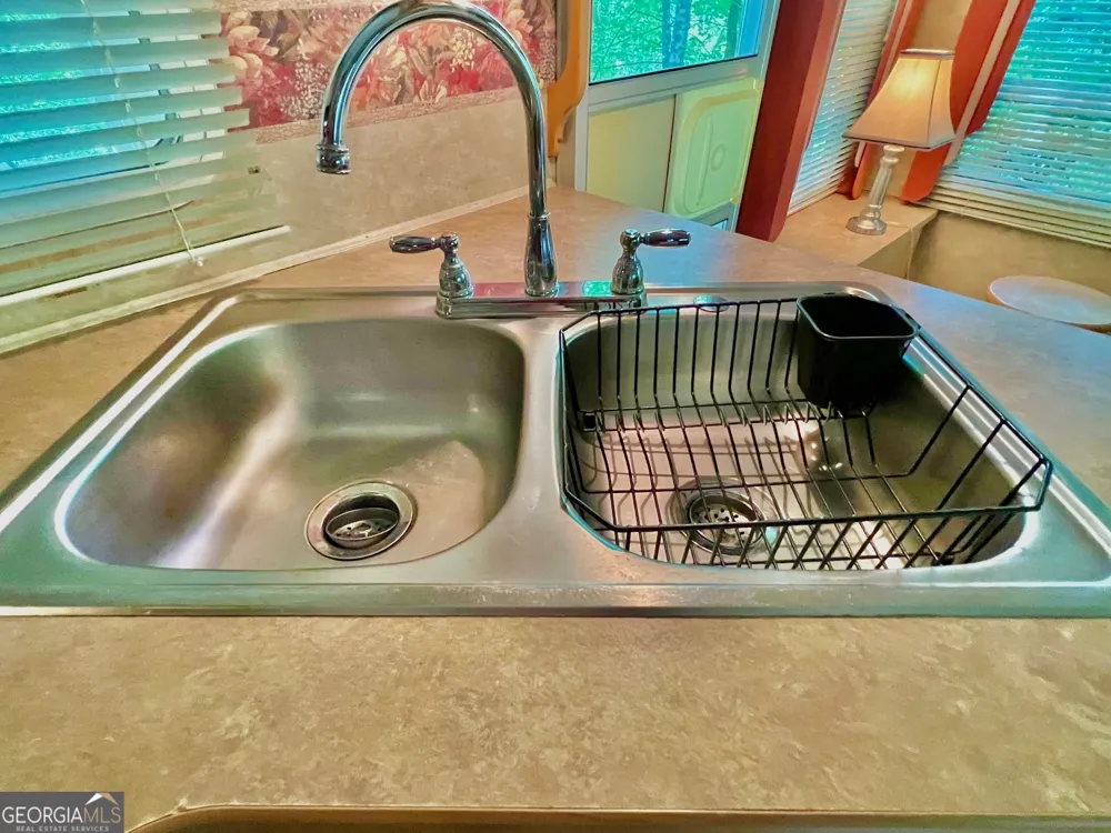 28 11th ST Ellijay, GA 30540