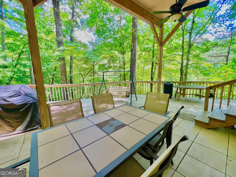 28 11th ST Ellijay, GA 30540