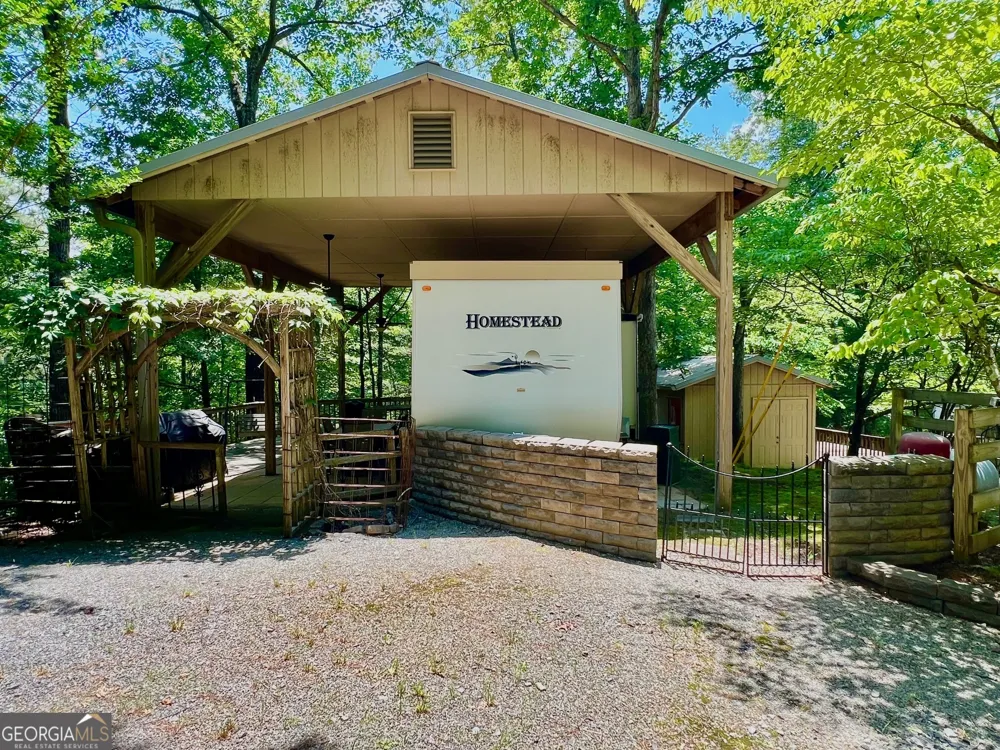 28 11th ST Ellijay, GA 30540