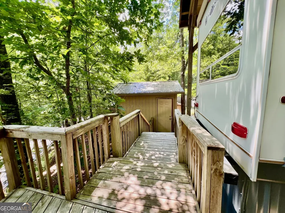 28 11th ST Ellijay, GA 30540