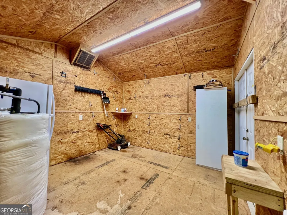 28 11th ST Ellijay, GA 30540