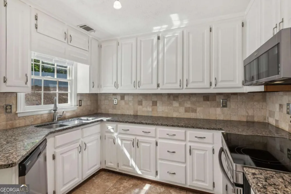 1210 Swan Mill CT Suwanee, GA 30024
