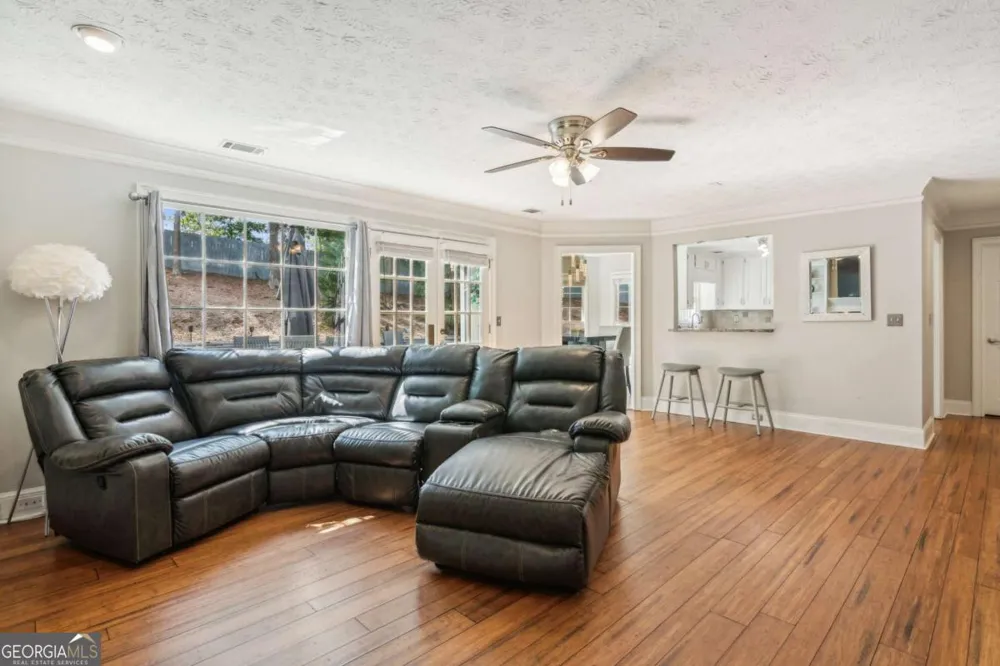 1210 Swan Mill CT Suwanee, GA 30024