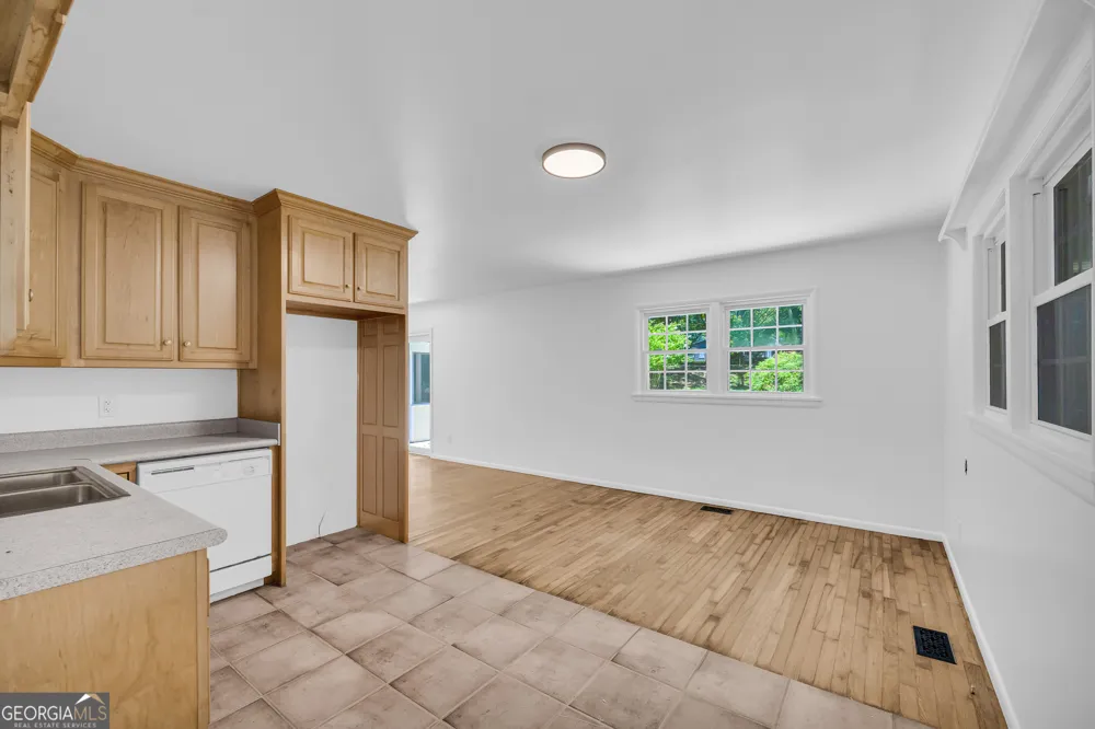 295 Vista DR Athens, GA 30605